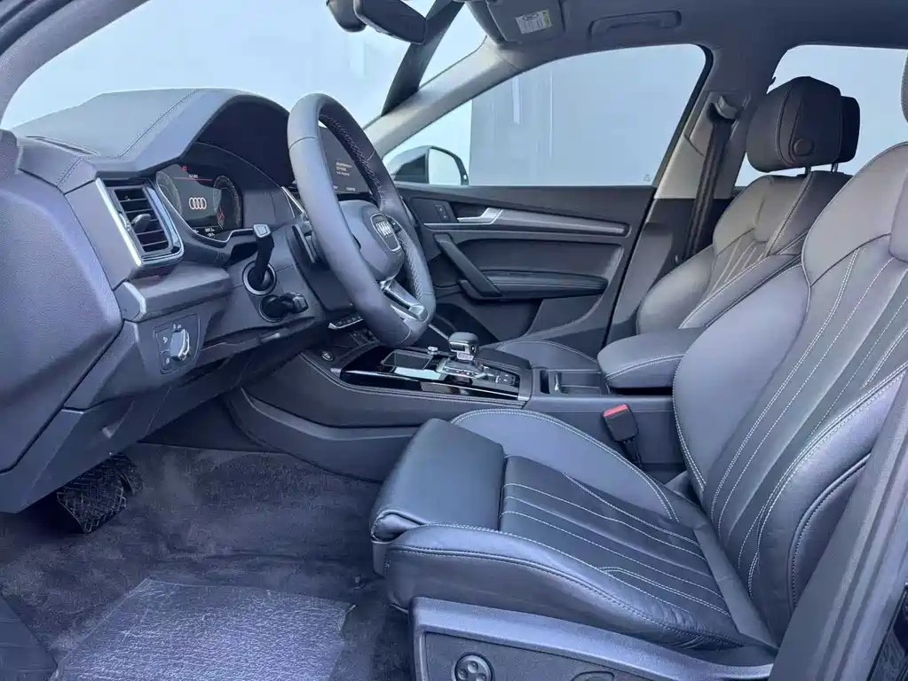 Audi Q5L — миниатюра 8