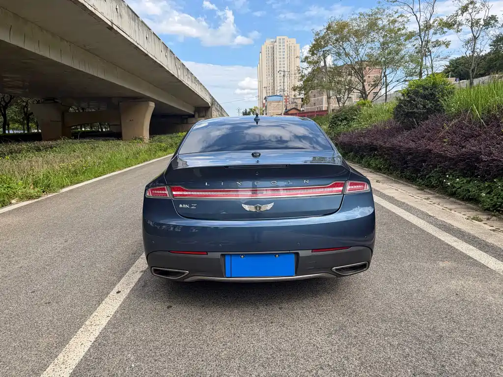 Lincoln MKZ — миниатюра 7