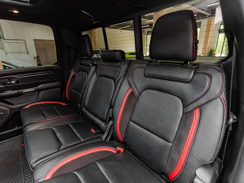 Ram Trucks 2023 6.2T