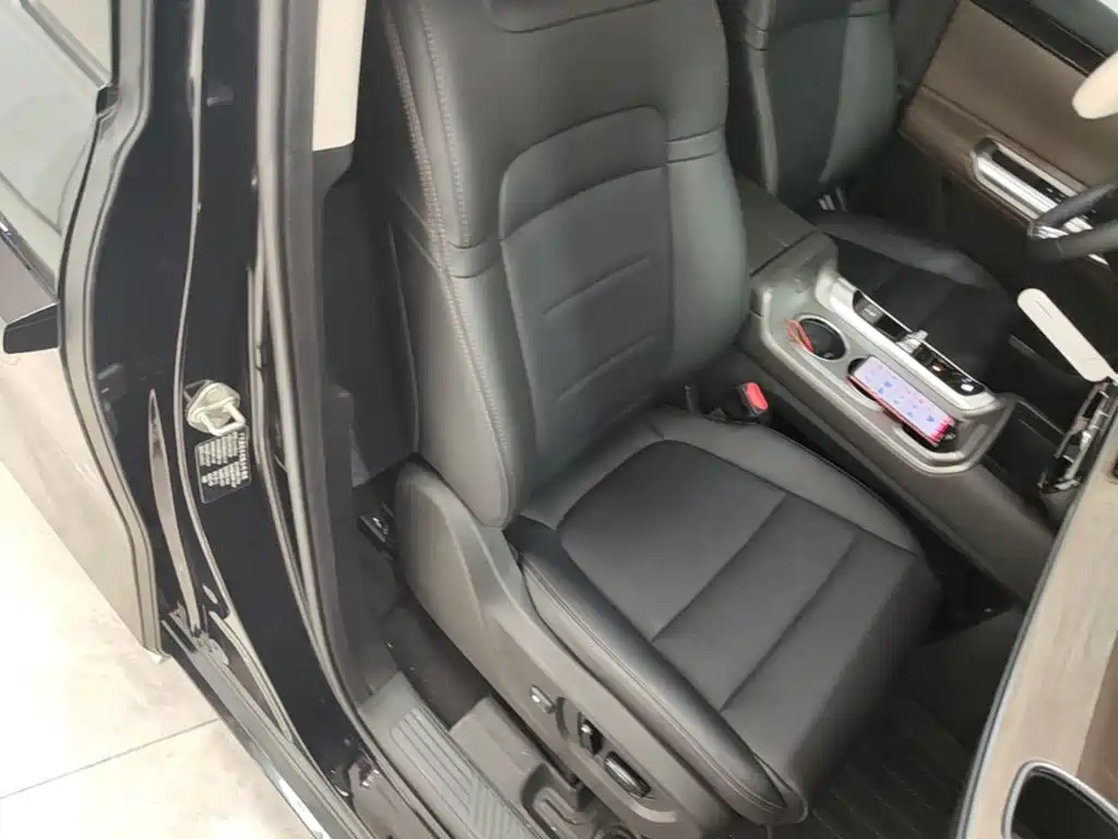 GAC Motor Trumpchi E8 PHEV — миниатюра 25
