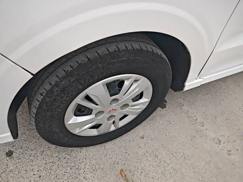 Wuling Hongguang — миниатюра 23