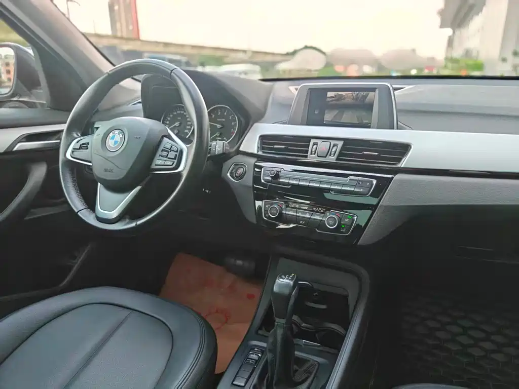 BMW X1 — миниатюра 14