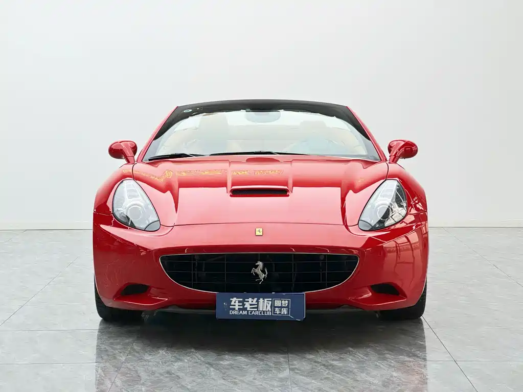 Ferrari California T 2012 4.3L