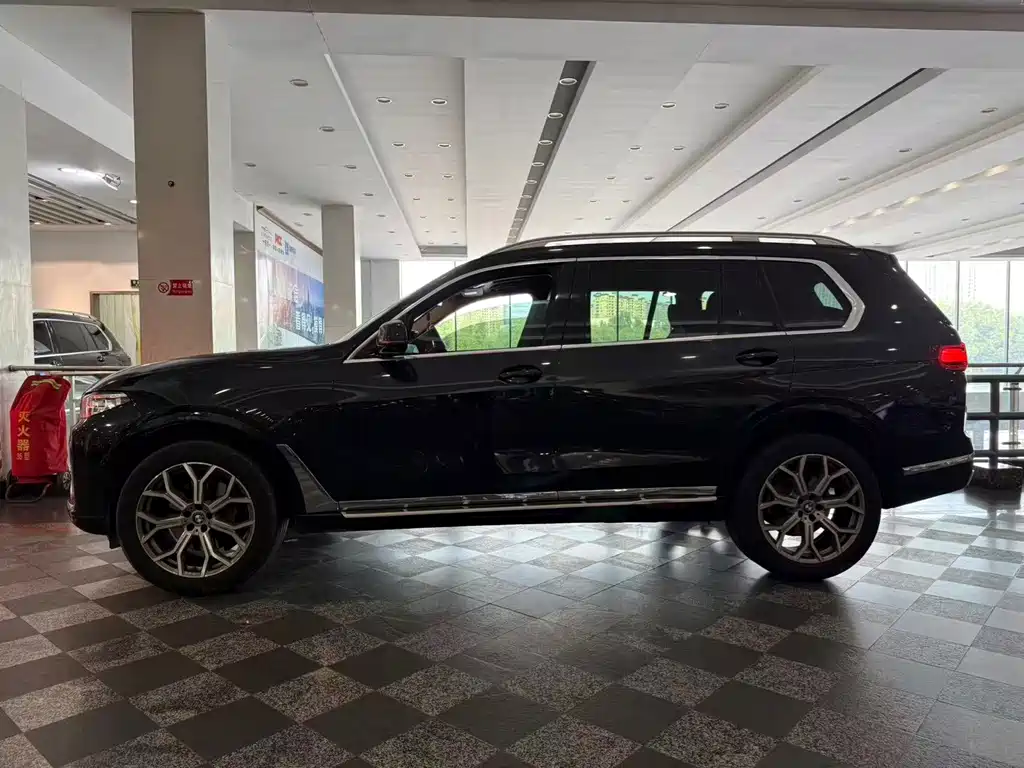 BMW X7 — миниатюра 3