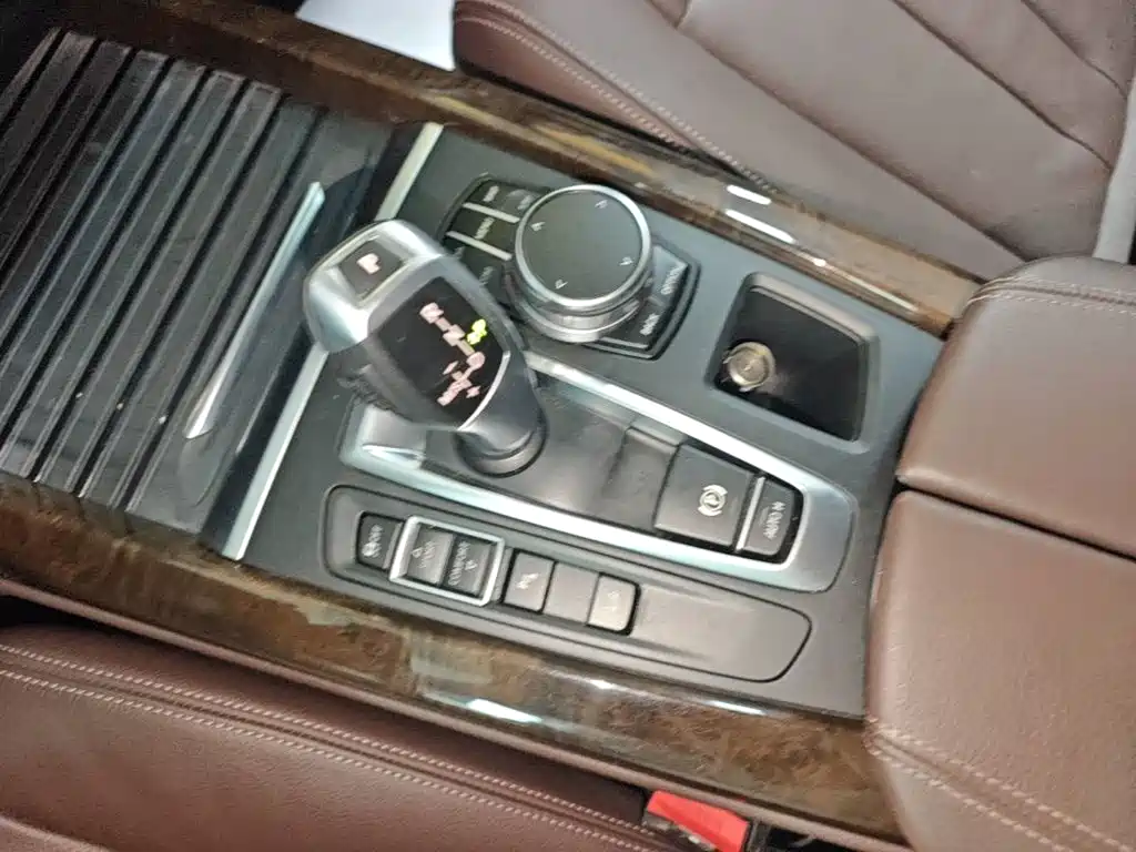 BMW X5 (Import) — миниатюра 14