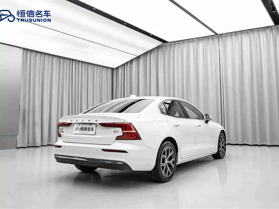 Volvo S60 — миниатюра 5