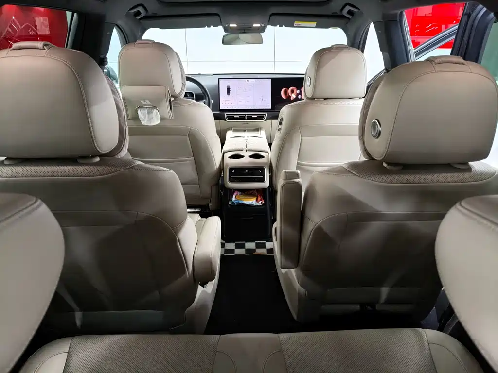 Li Auto Li L8 — миниатюра 6