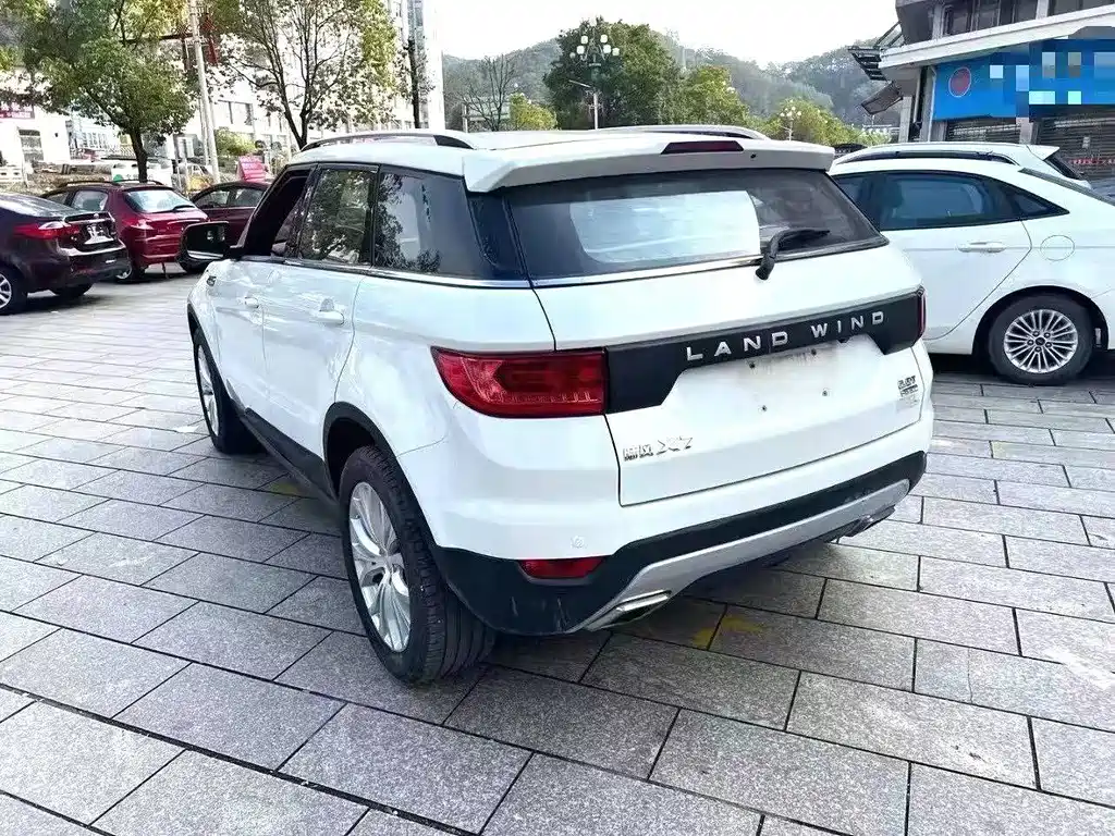 Landwind Landwind X7 — миниатюра 9