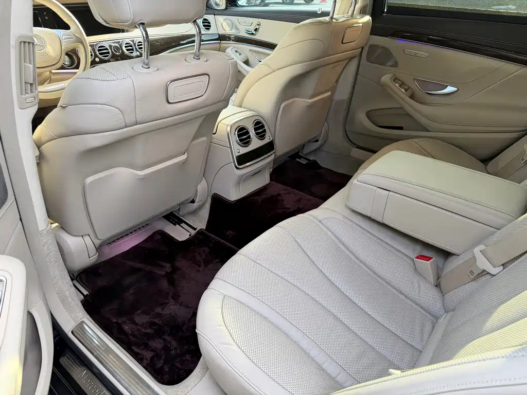 Mercedes-Benz S-Class — миниатюра 13