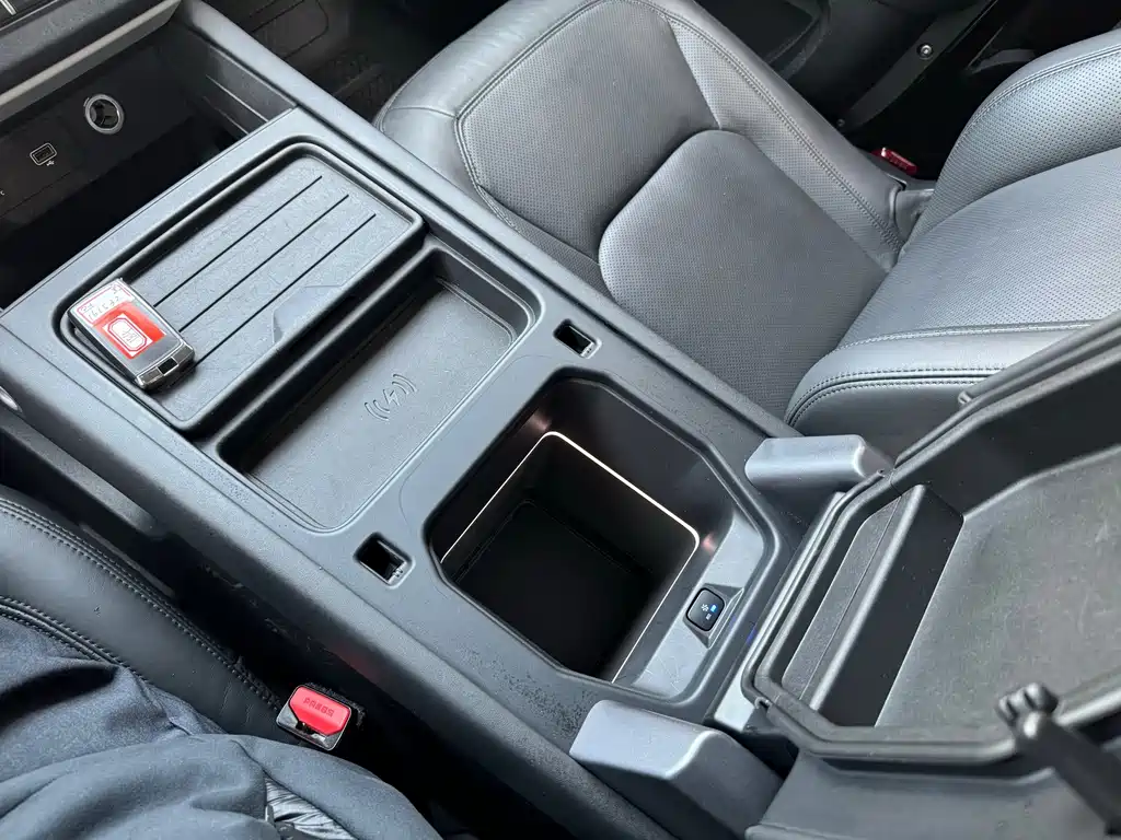 Land Rover Defender — миниатюра 10