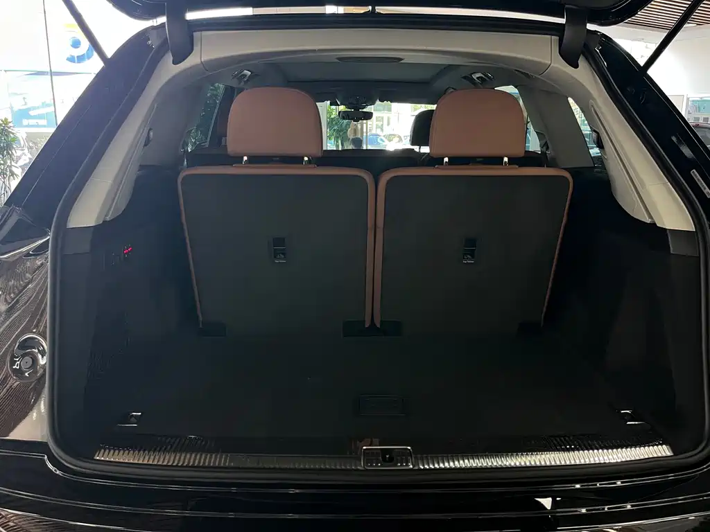 Audi Q7 — миниатюра 14