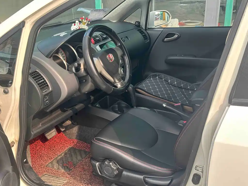 Honda Fit — миниатюра 3