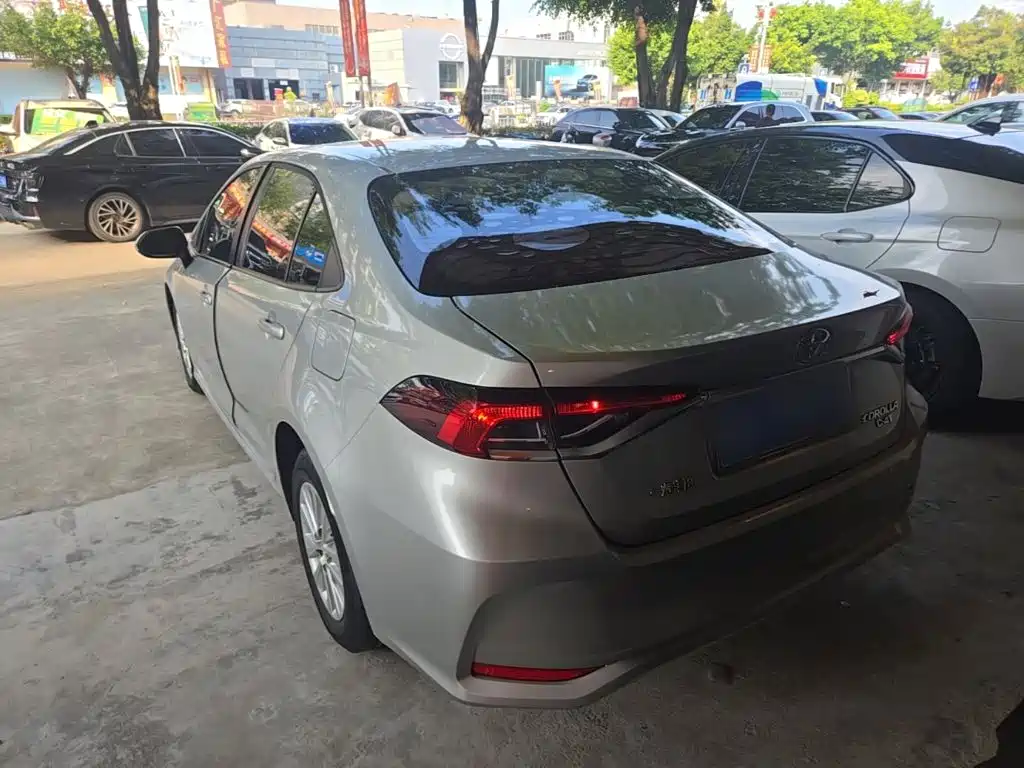 Toyota Corolla — миниатюра 5