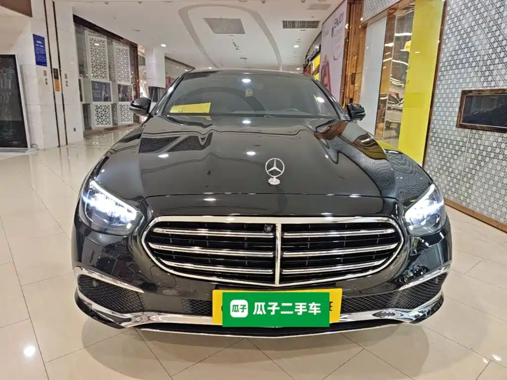 Mercedes-Benz E-Class (Import) — миниатюра 3