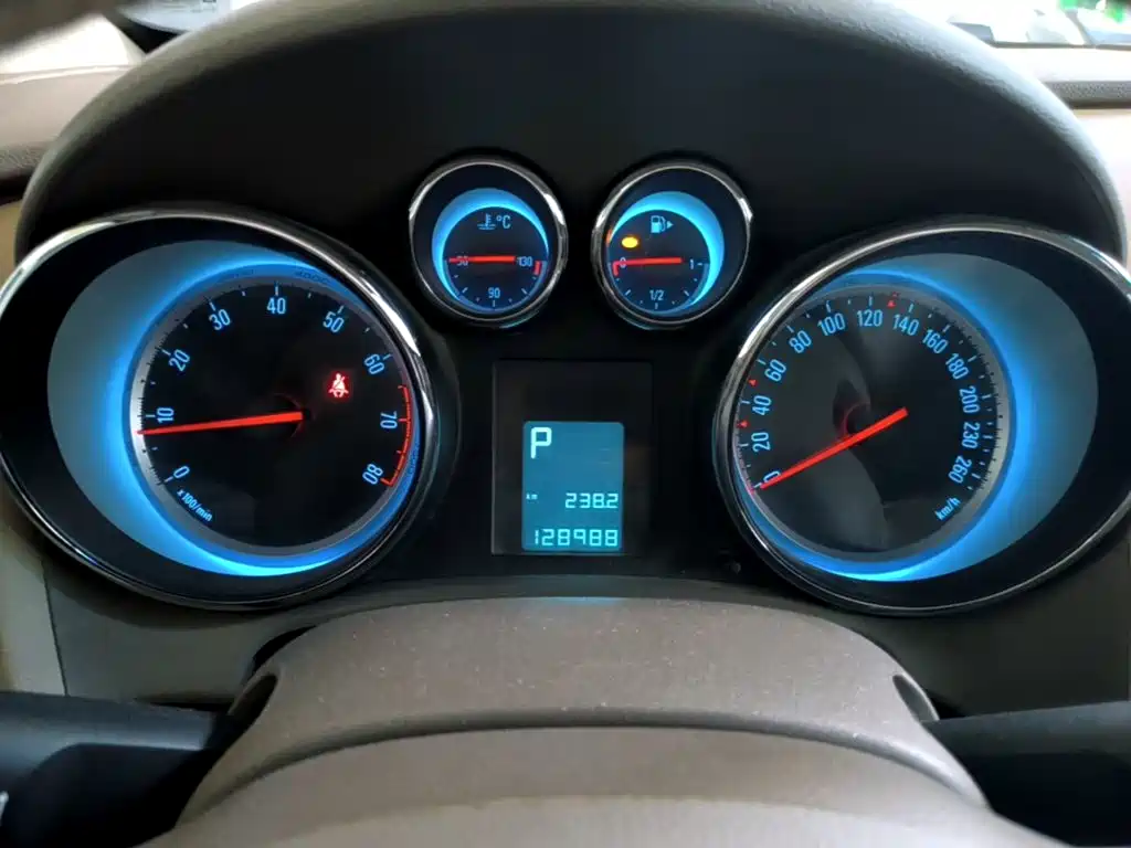 Buick Excelle — миниатюра 12