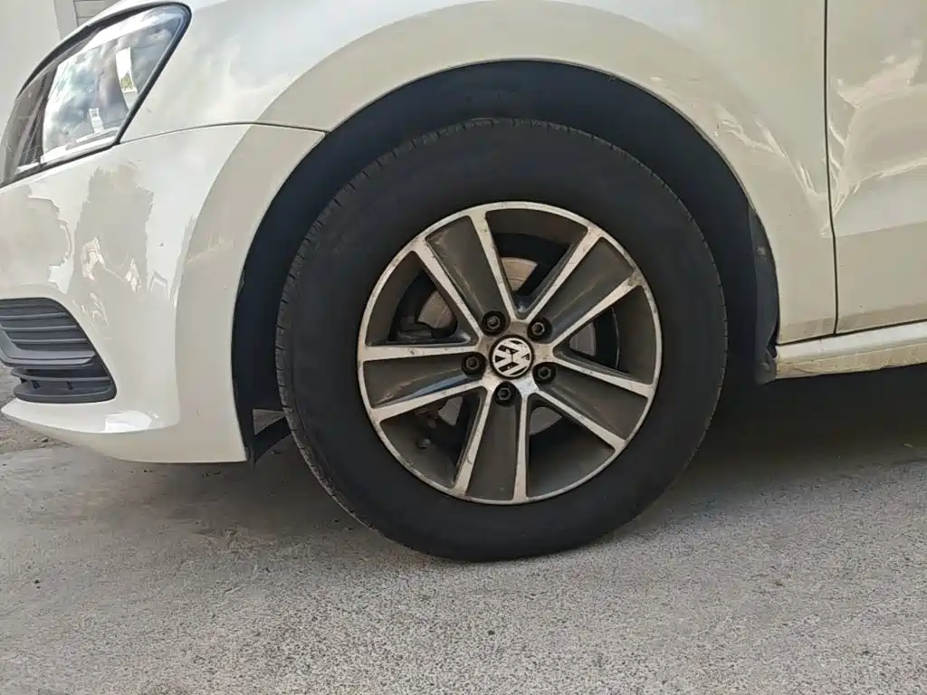 Volkswagen Polo — миниатюра 23