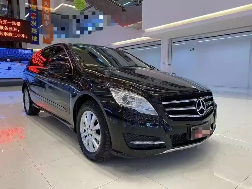 Mercedes-Benz R 2017 R 320 4MATIC