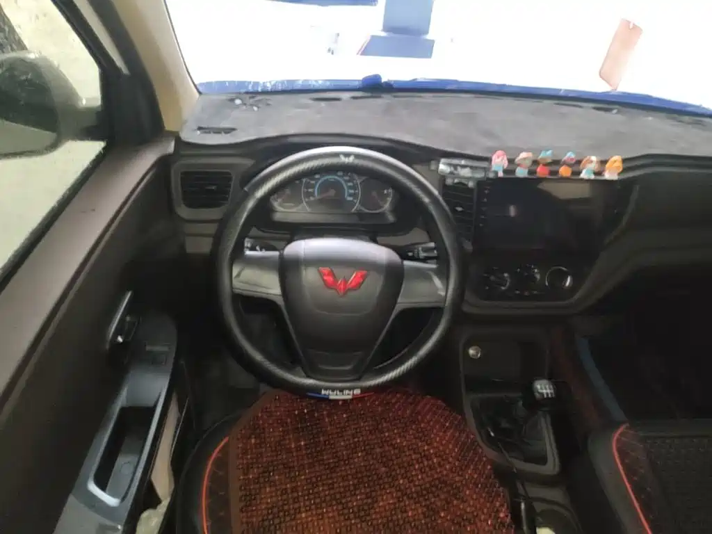 Wuling Hongguang V — миниатюра 15