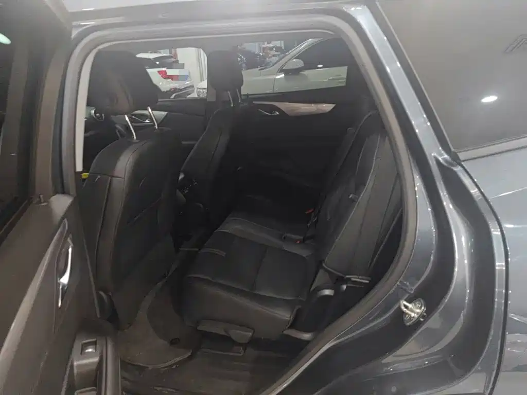 Chevrolet Blazer — миниатюра 10