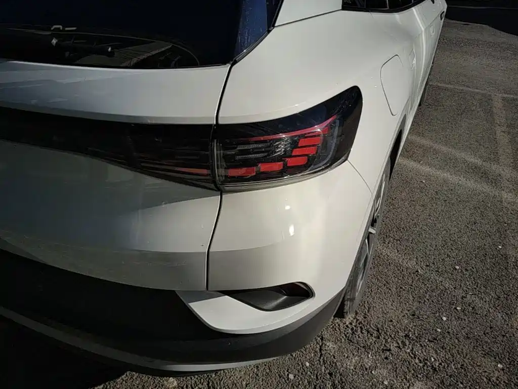 Volkswagen ID.4 Crozz — миниатюра 8
