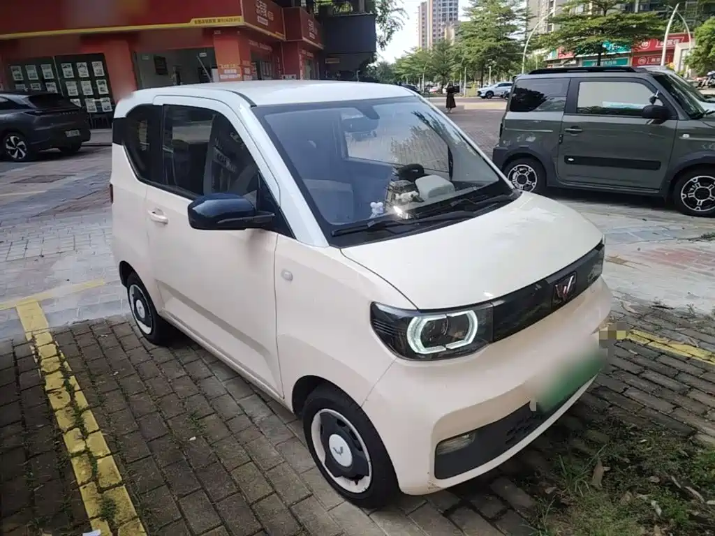 Wuling MINIEV — миниатюра 4