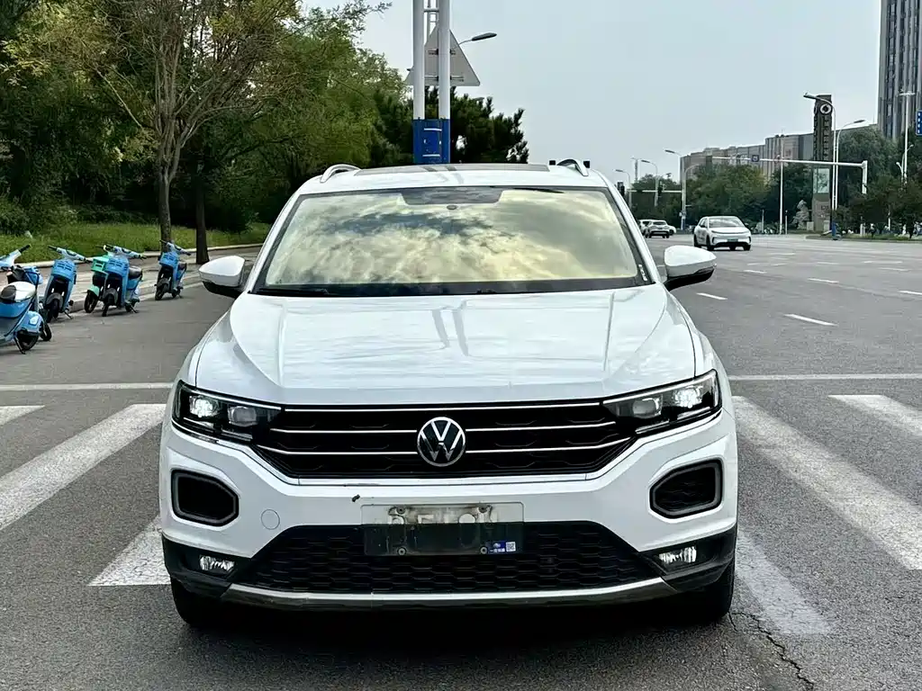 Volkswagen T-Roc — миниатюра 2