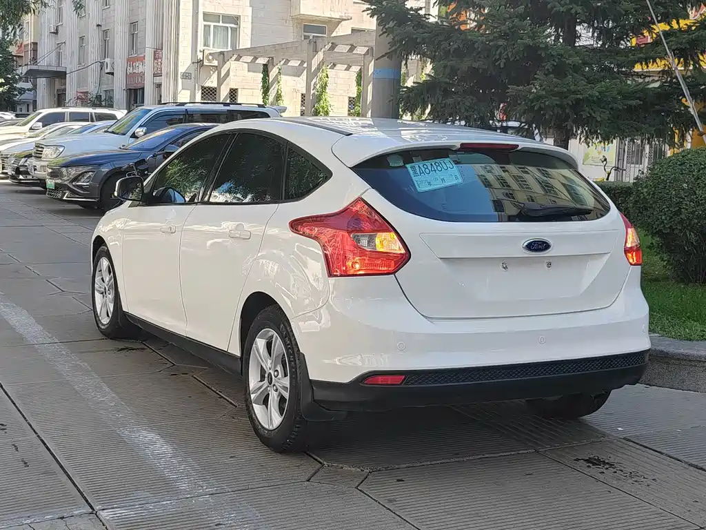 Ford Focus — миниатюра 4