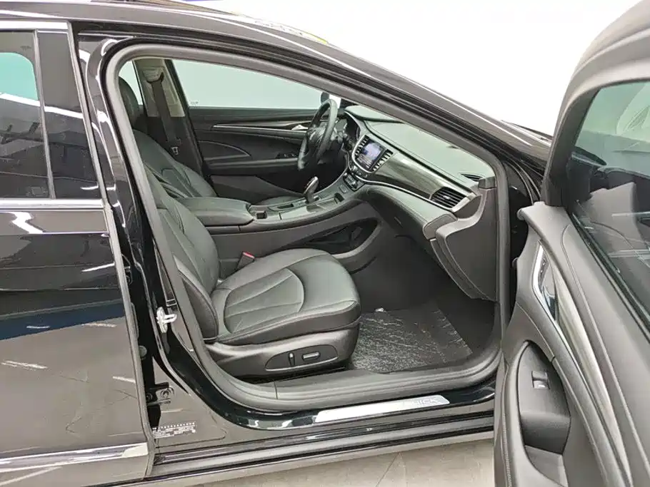 Buick LaCrosse — миниатюра 8