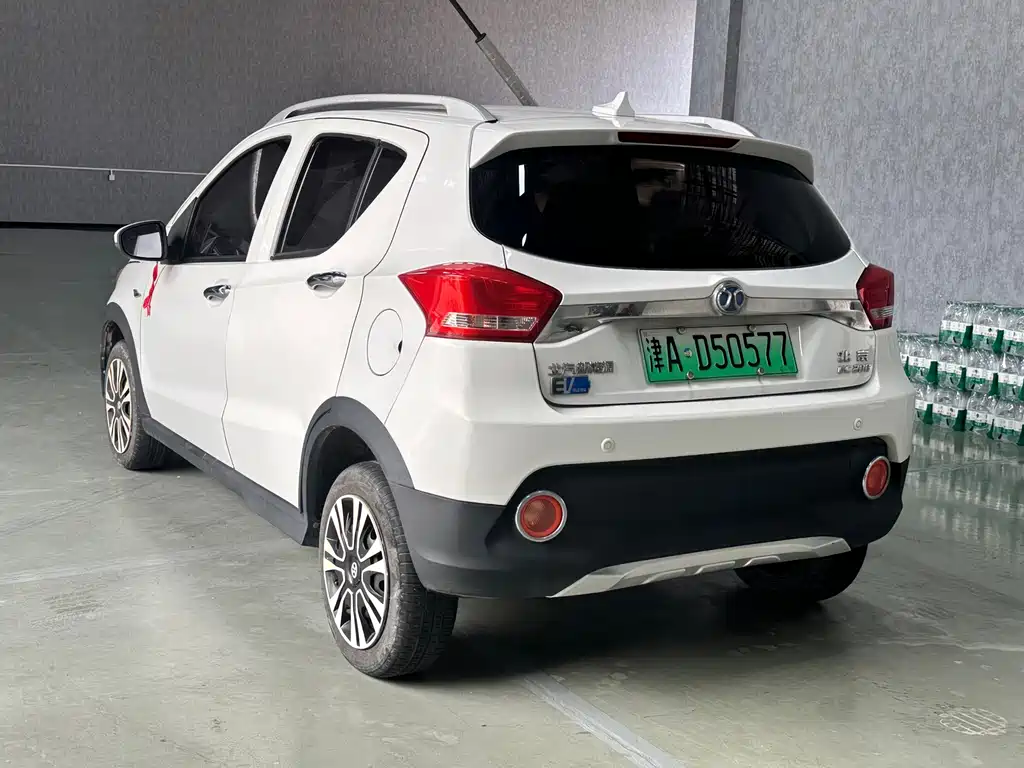 BAIC New Energy EC — миниатюра 5