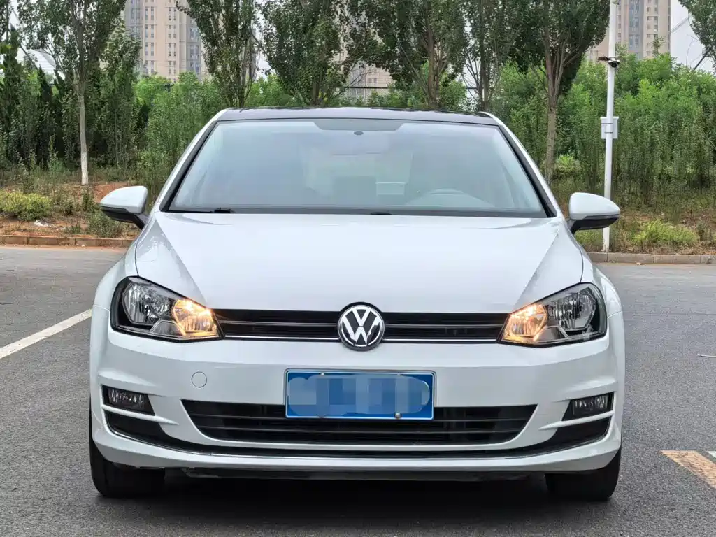 Volkswagen Golf 2015 1.6L AT Comfort