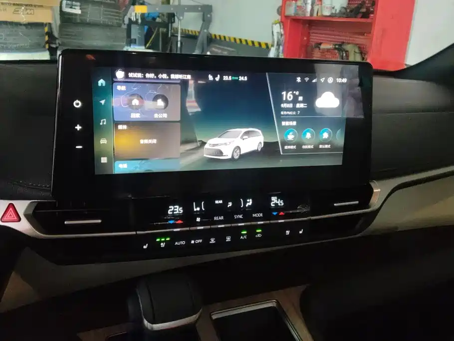 Toyota Sienna — миниатюра 13