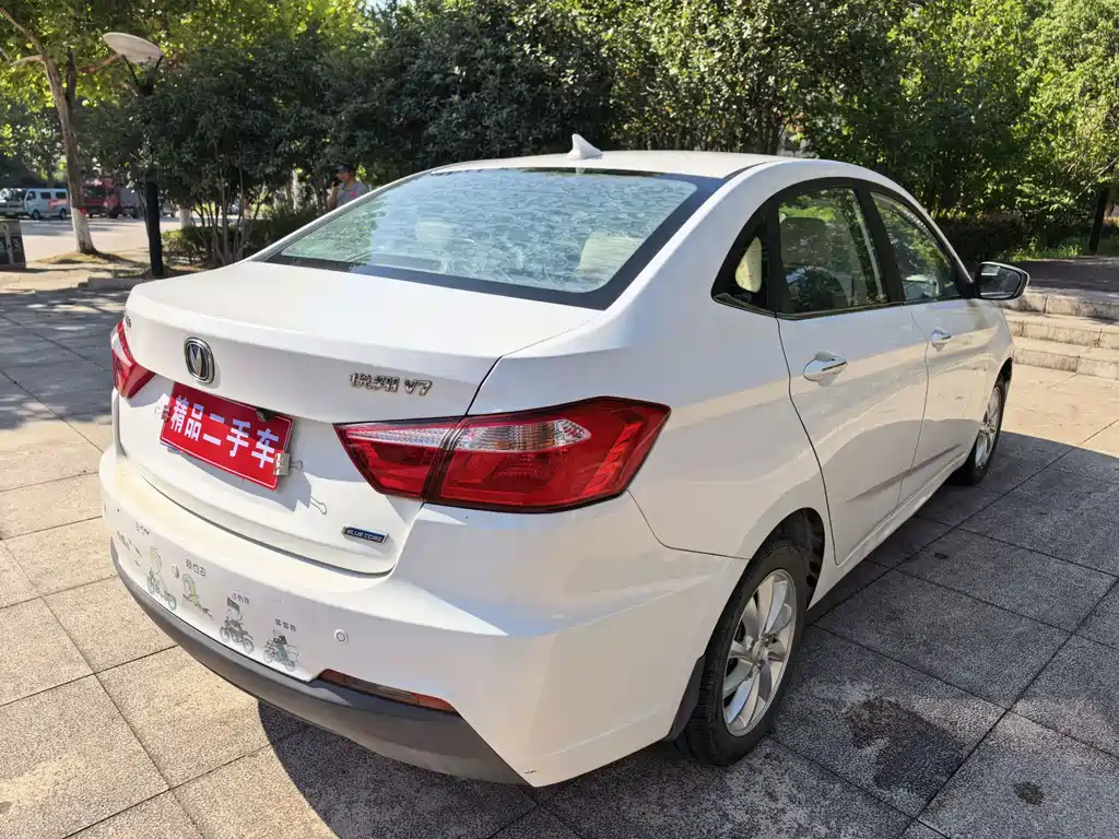 Changan V7 — миниатюра 8