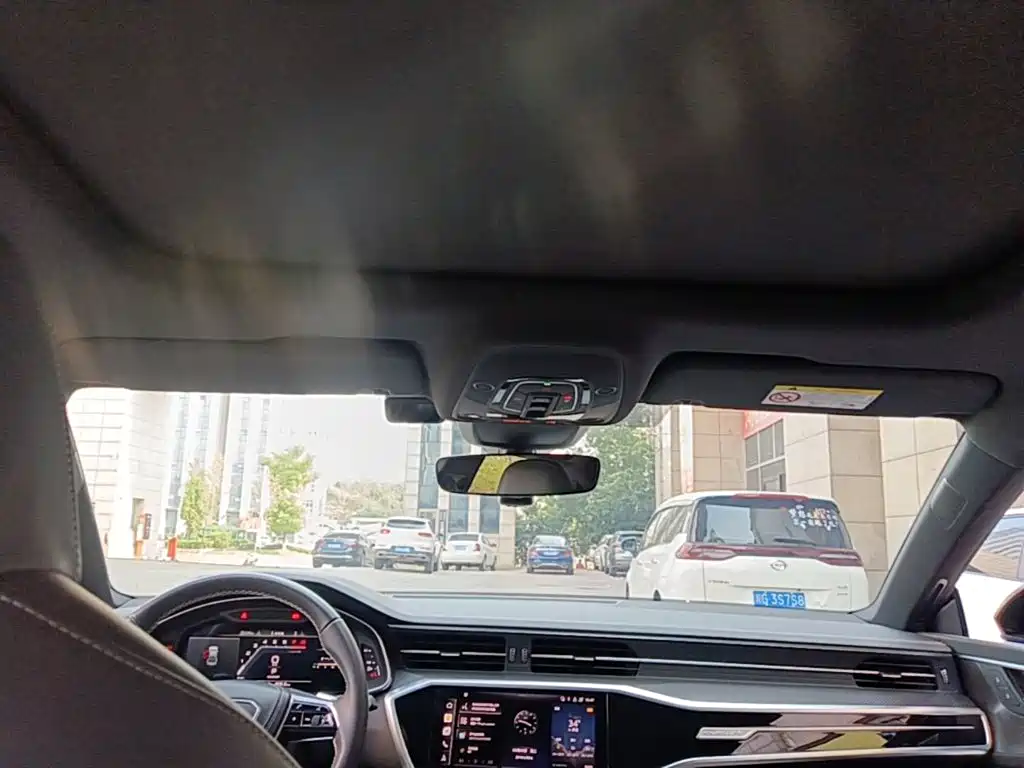 Audi A7L — миниатюра 18