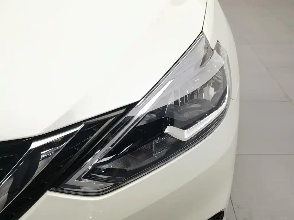 Nissan Sylphy — миниатюра 7