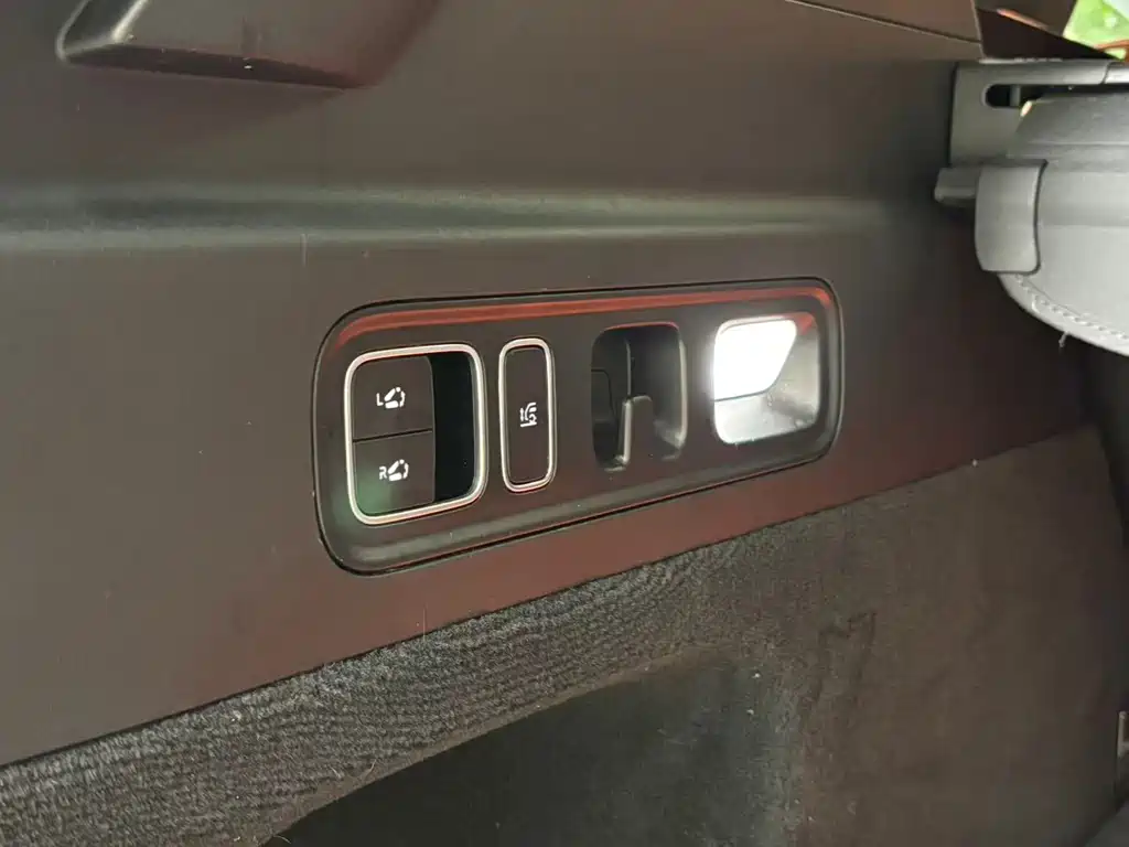 Li Auto Li L7 — миниатюра 18