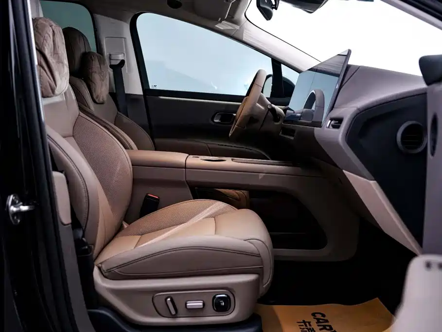 Li Auto Li i8 — миниатюра 19