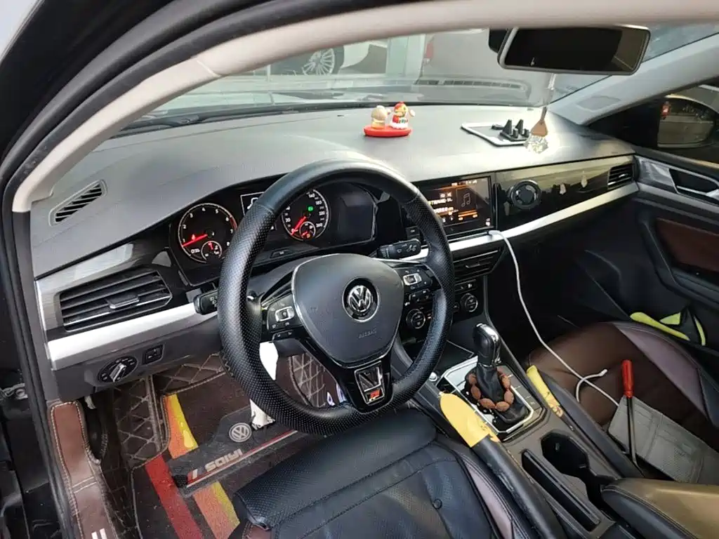 Volkswagen Lavida — миниатюра 10