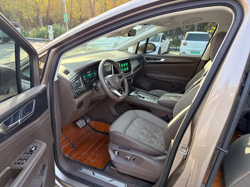 Volkswagen Viloran 2022 380TSI Flagship