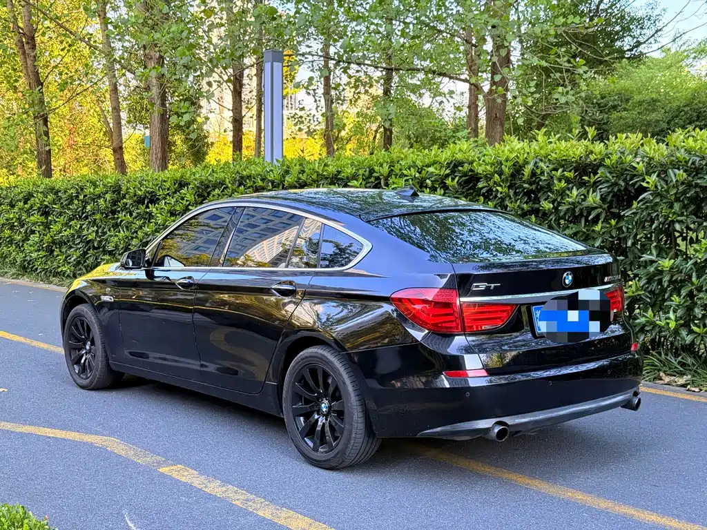 BMW 5 Series GT — миниатюра 3