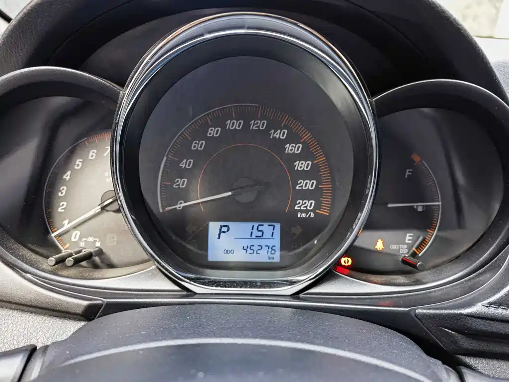 TOYOTA YARIS L ZHIXUAN