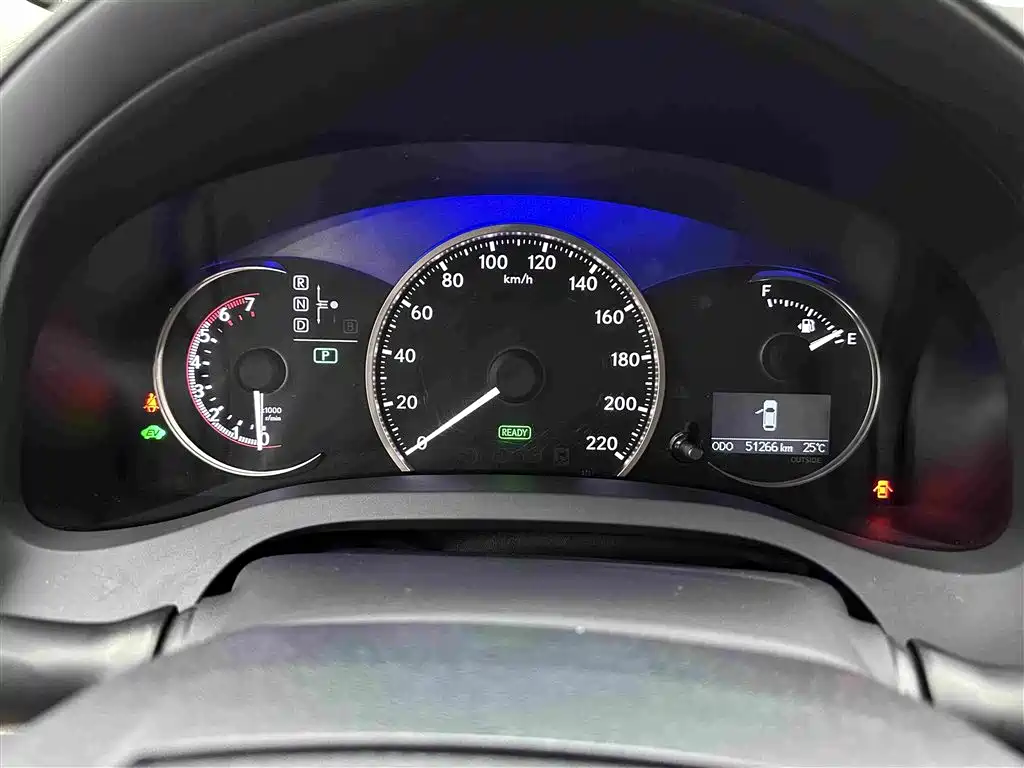 Lexus CT — миниатюра 11