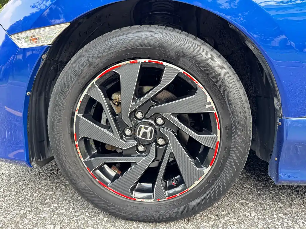 Honda Civic — миниатюра 9