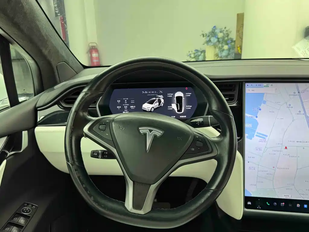 Tesla Model X — фотографии объявления, Фото 16