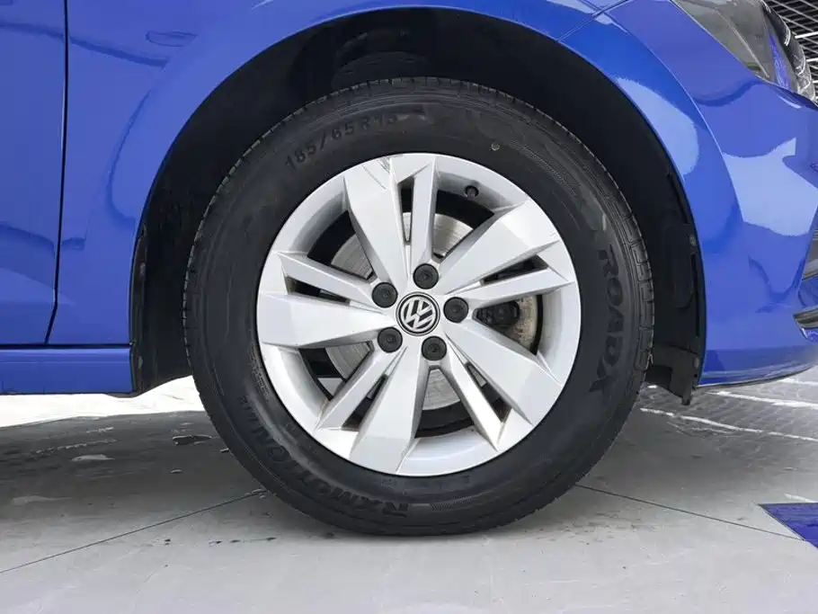 Volkswagen Polo — миниатюра 6