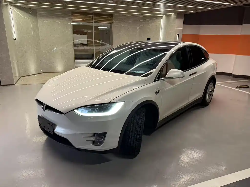Tesla Model X 2017