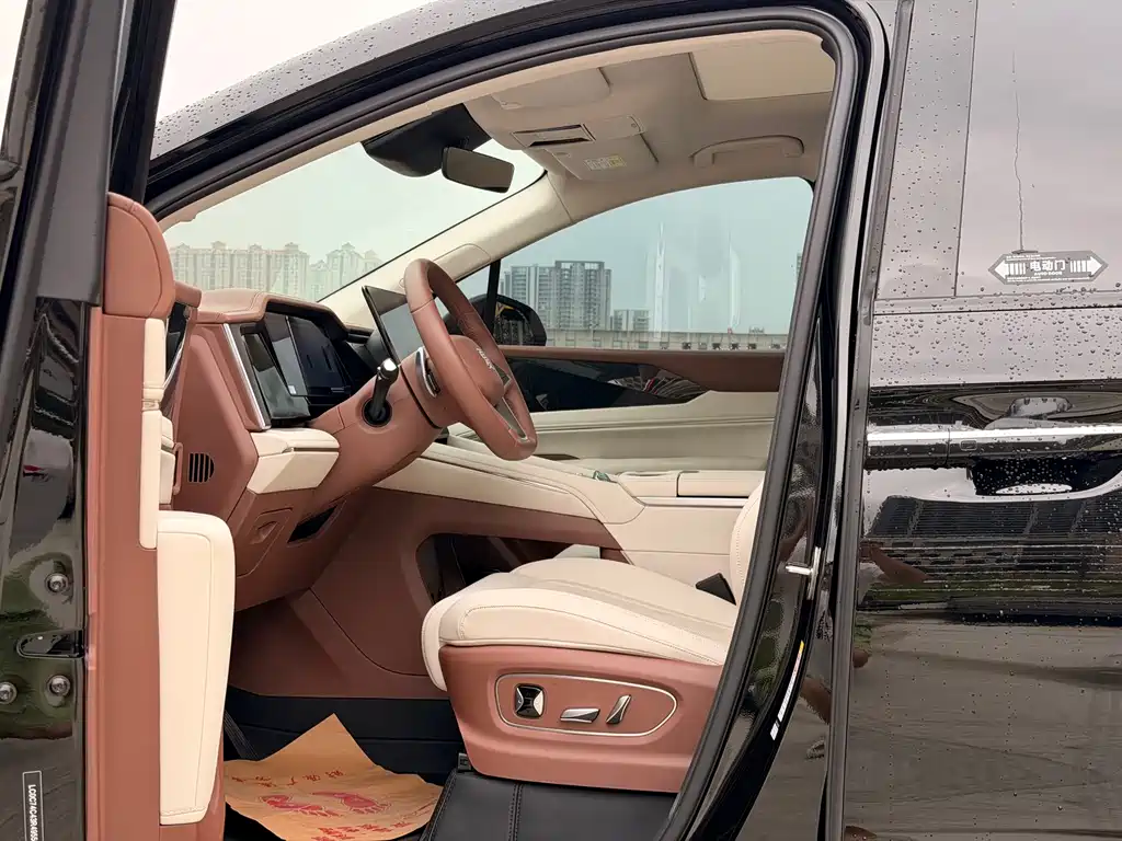 BYD Xia 2025 DM-i 1.5T 180km