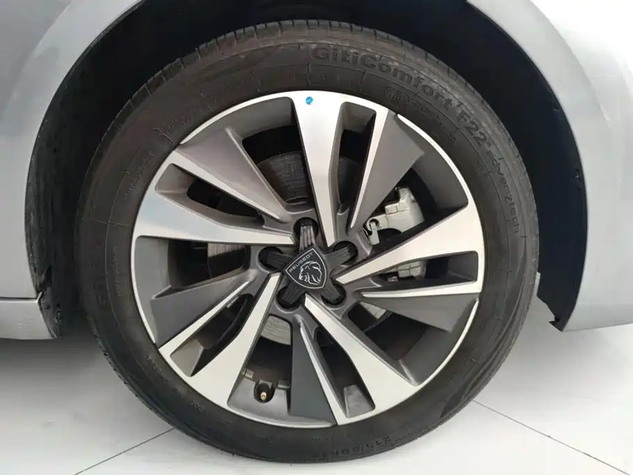Peugeot 408 — миниатюра 6