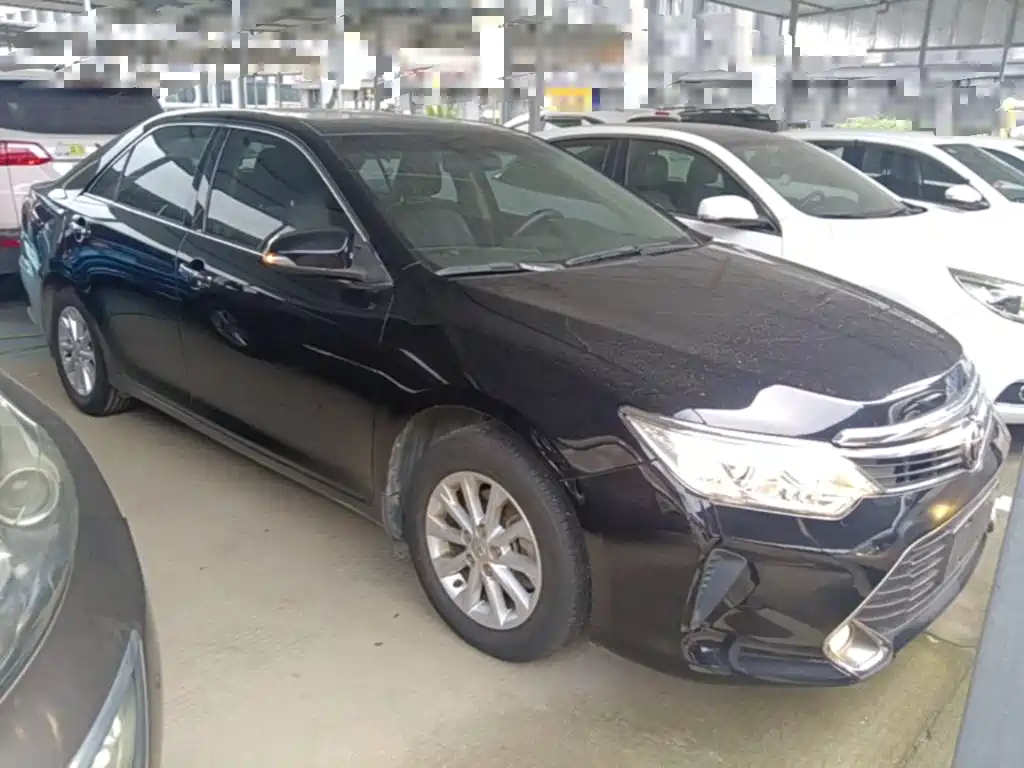 Toyota Camry 2015 2.0G Lead