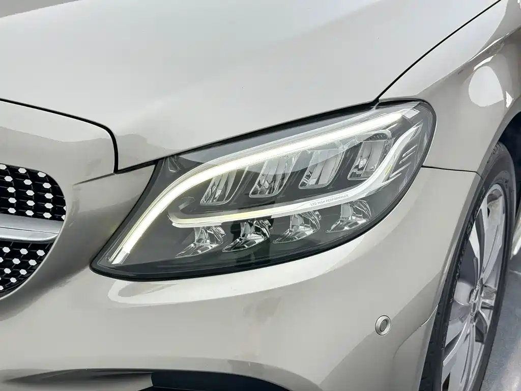 Mercedes-Benz C-Class — миниатюра 22