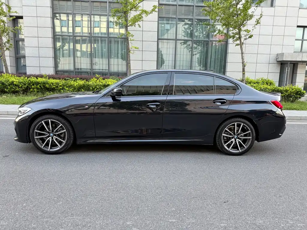 BMW 3 Series — миниатюра 14
